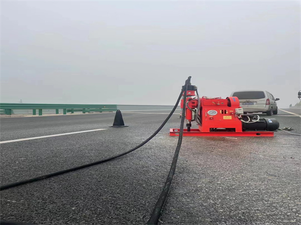 灵武马路路基路面开裂下沉注浆加固灌浆