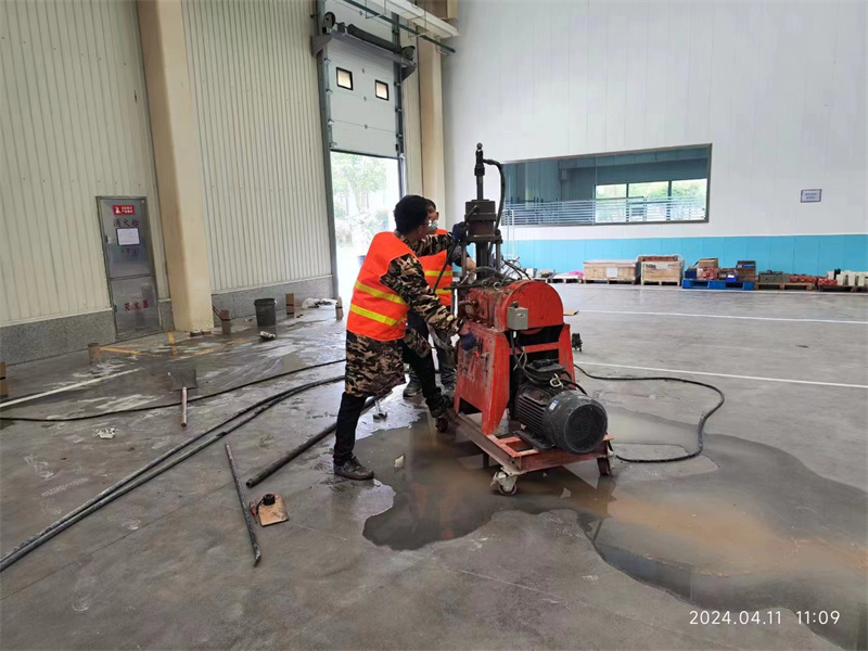 灵武厂房地面下沉塌陷注浆加固施工